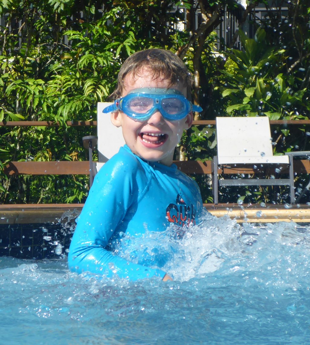 kid swimming glasses